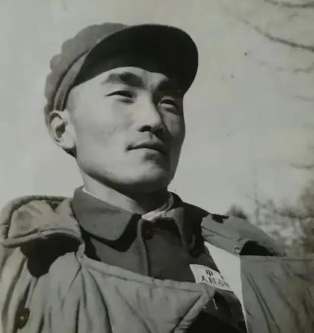 1951年，志愿军91团被美军包围，在制定突围方案时，团长建议向南突围。众人一愣