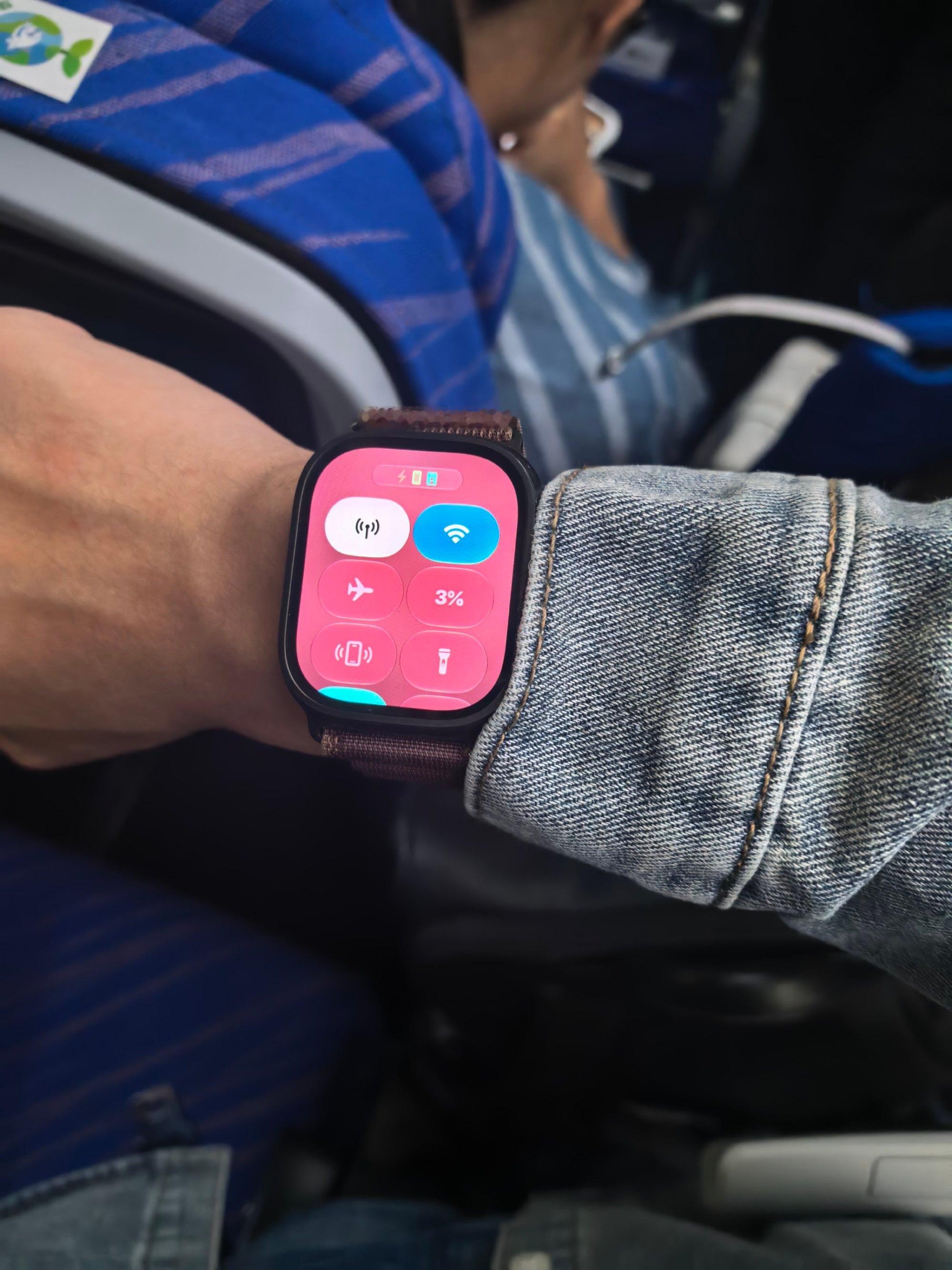 Apple Watch Ultra 4连续使用第三天，还剩 3% 的电，这几天睡