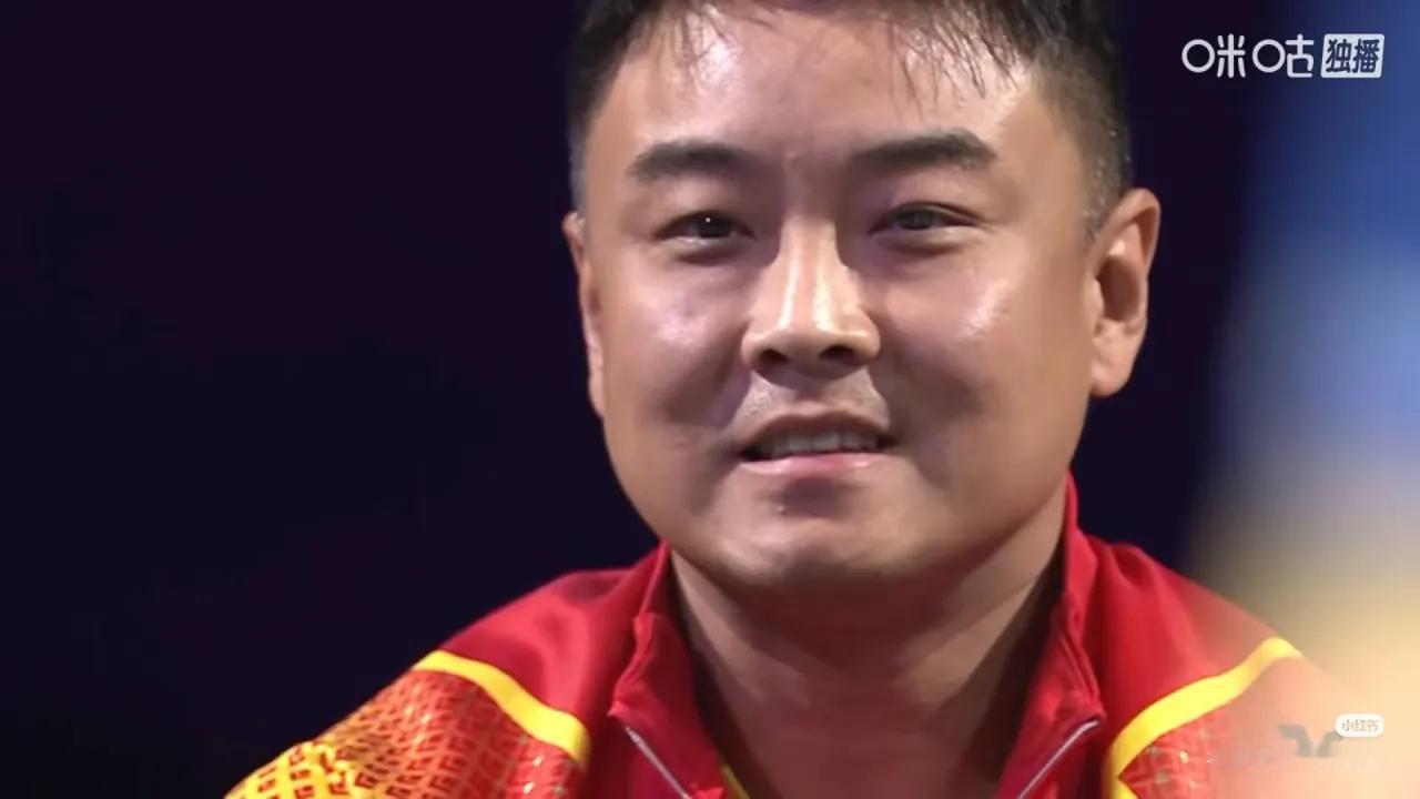白告:美满能请假不[流泪]
塞不下的下半区邱党把小石头给干走了！
白告表情复杂，