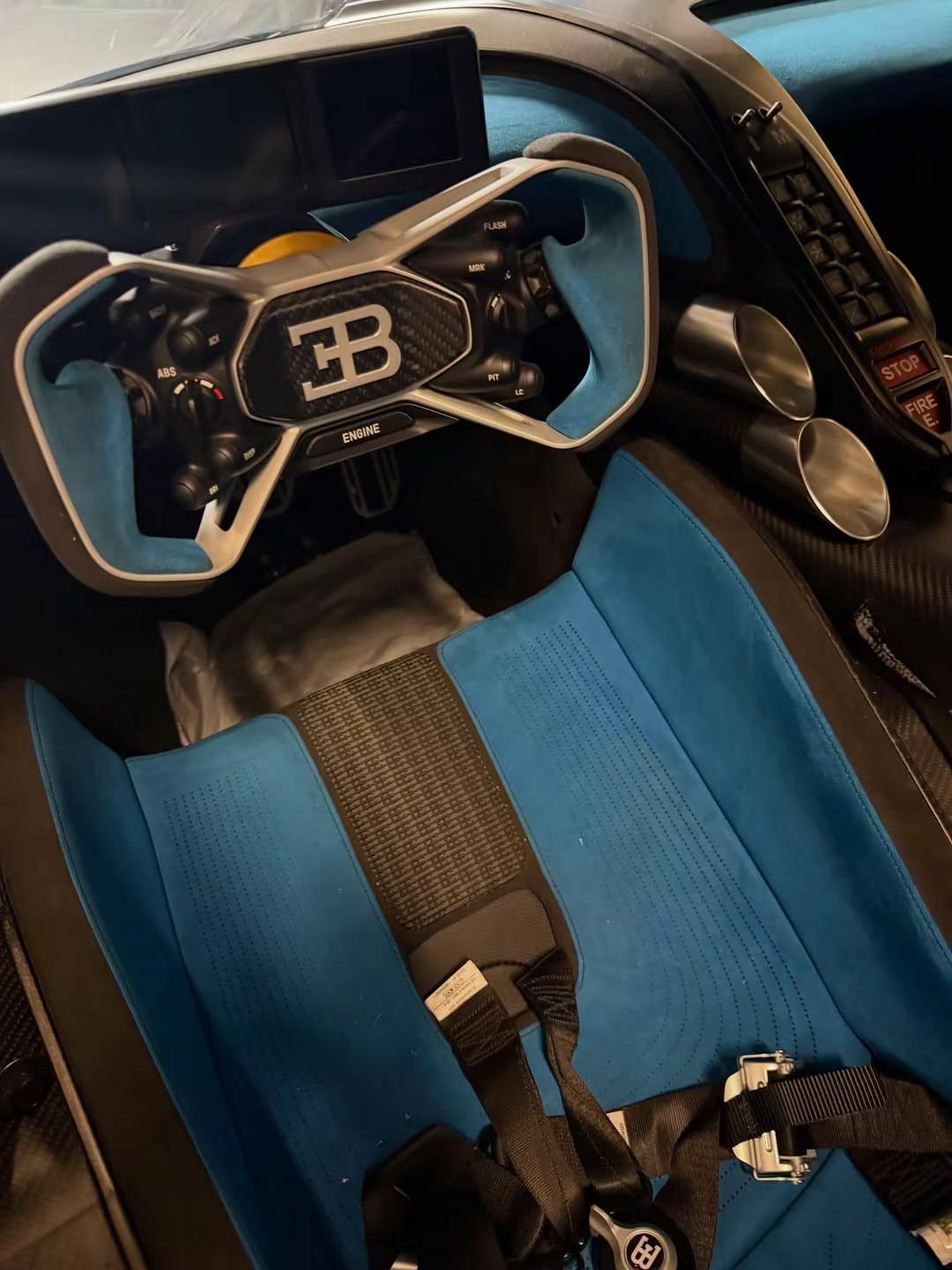 BUGATTI BOLIDEbugattibolidehypercar buga