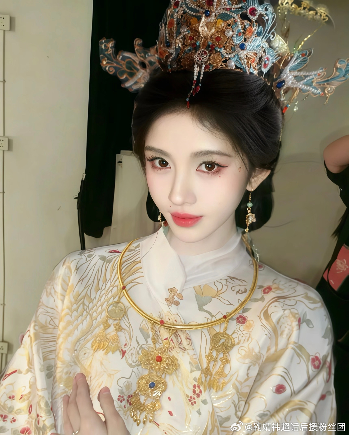 鞠婧祎  想升级 蜜橘们帮忙路评下谢谢