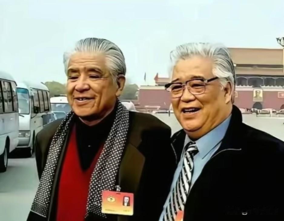 那年，“邓世昌”与“曾泰”居然穿越同框了。
我最爱看他俩主演的电影《甲午风云》《