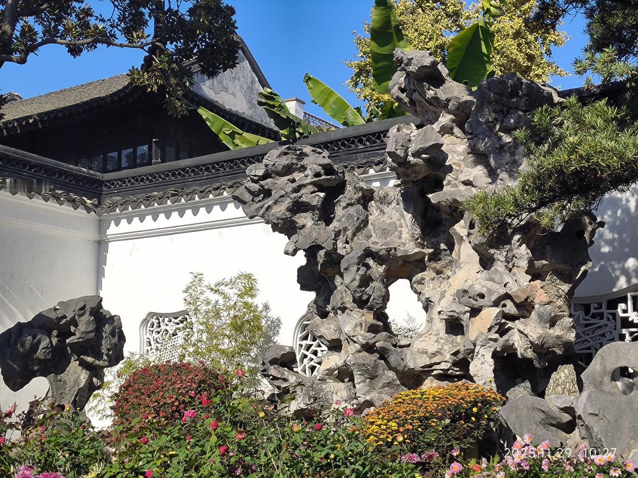 幸福和什么最有关系幸福和健康最有关系，小时候我们穷，但身体健康，苦中也有甜，现在