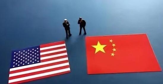 美国现在欠的账，光是付利息，一年就要拿出9700亿美元，这笔钱啥概念？它比美国一