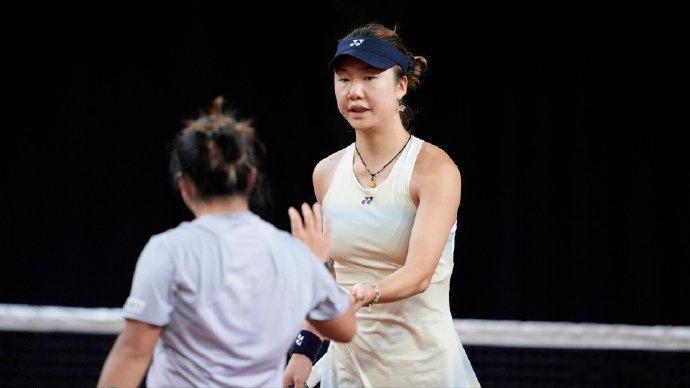 汤千慧/梁恩硕横扫小日本拿下开门红WTA250鲁昂站双打首轮，汤千慧/梁恩硕以6