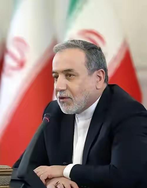 伊朗传来消息！
4月22日凌晨，伊朗官方直接发布消息，明确表示伊朗并没有向美国提