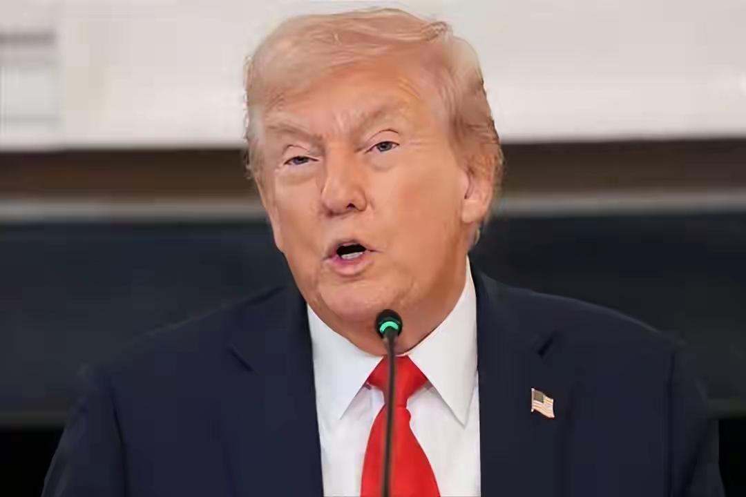 特朗普表示，扣押的委内瑞拉油轮和油轮上石油，都将归美国所有