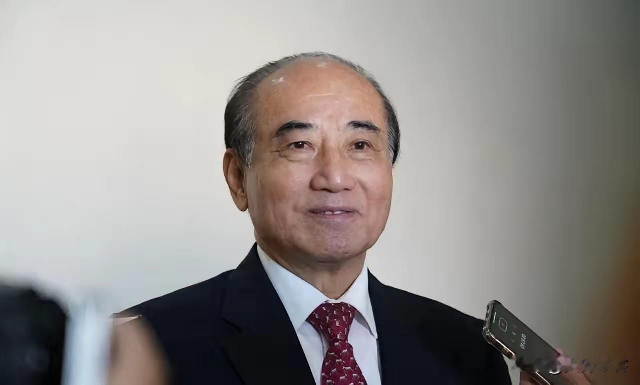 关于解决两岸问题，王金平找到了最佳方案，就是军队归大陆管，外交归大陆，其他的如经