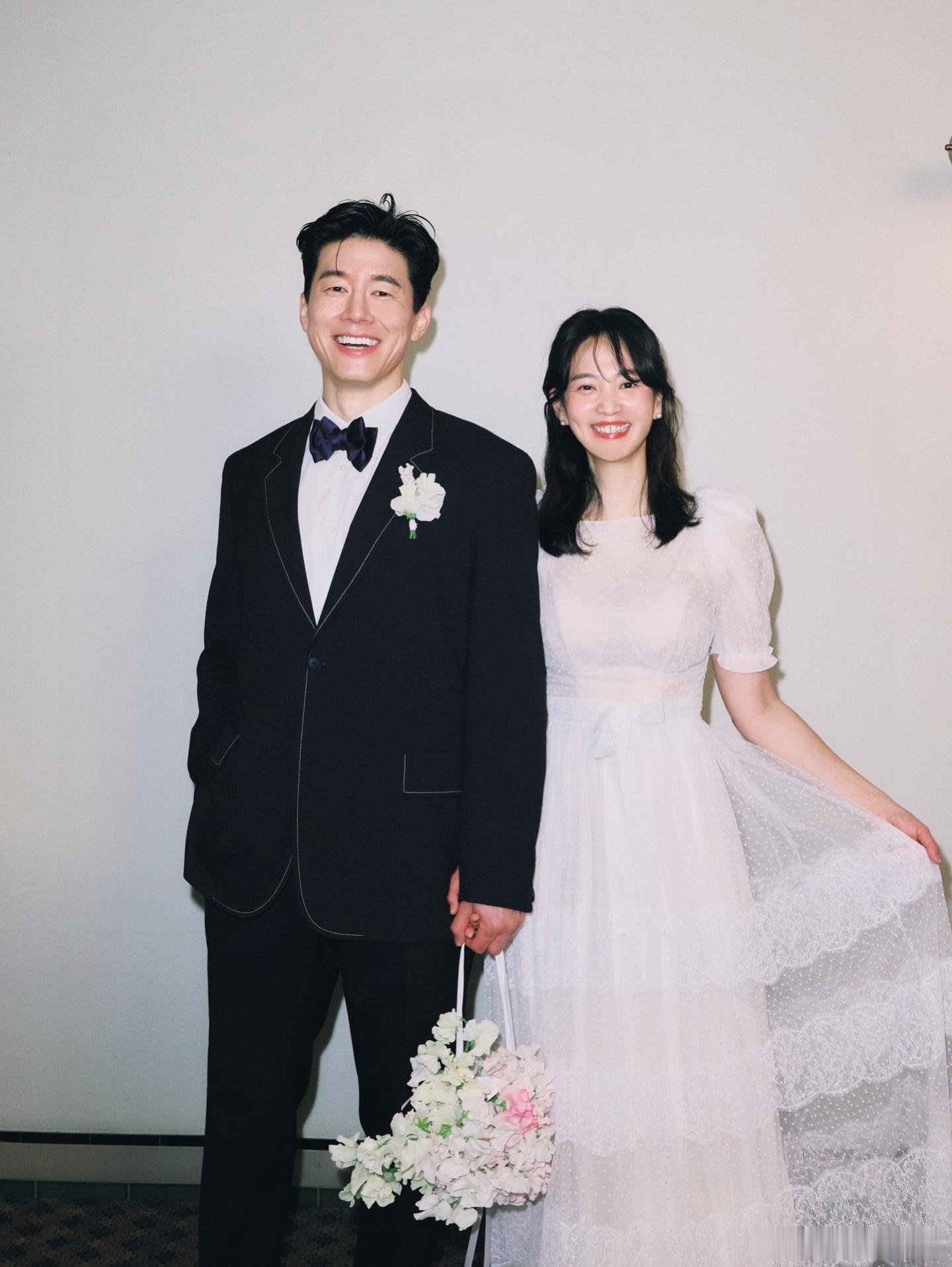 金武烈尹盛雅结婚11周年婚纱照 幸福的一家人☺️ 