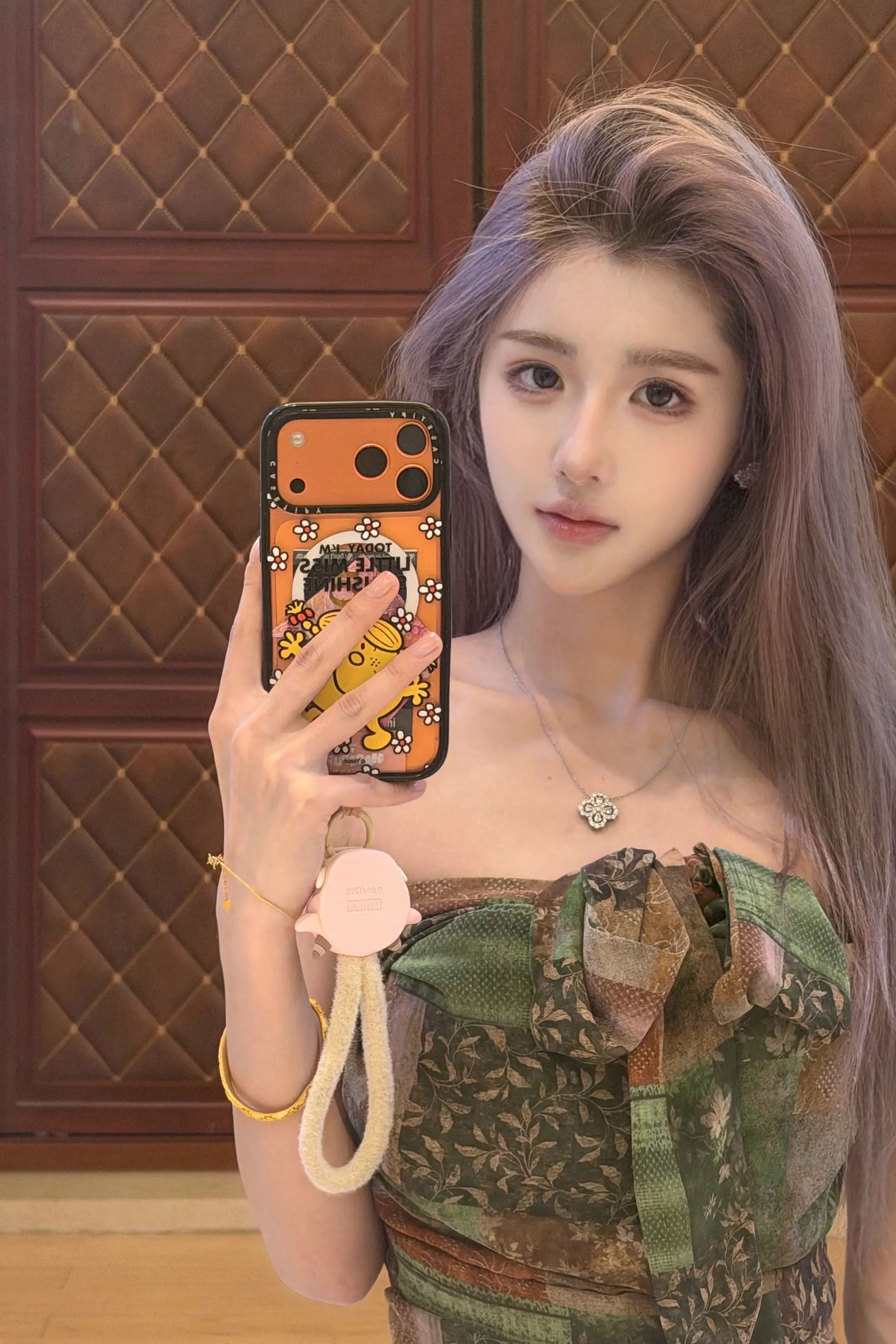 素颜见到我不要跟我打招呼 化了妆的才是我