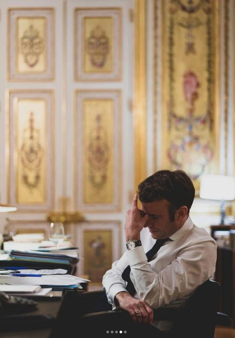 马克龙不需要红袖添香，他工作也会累，有他的老婆在，他工作方面的事情她可以协助帮忙