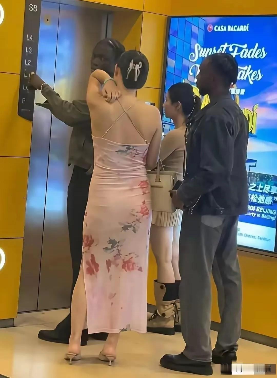 你认可下面说法么？
大家发现了没？

其实黑人在国内找女朋友这事，

看起来有一