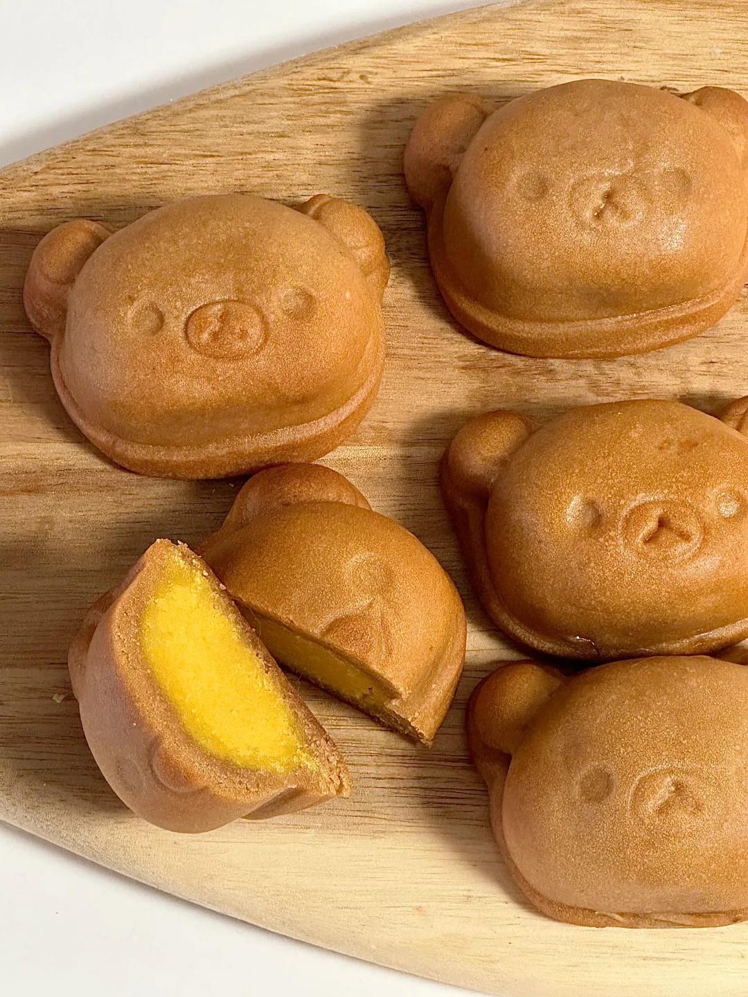 轻松熊可可椰香奶黄月饼