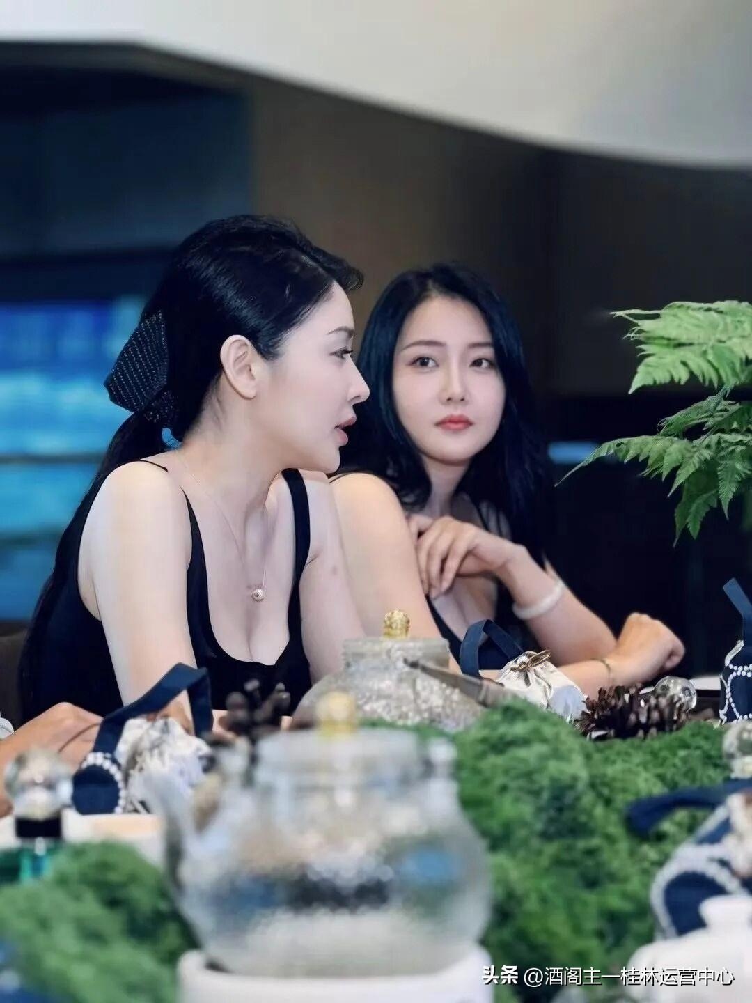 分享靓照姐妹花