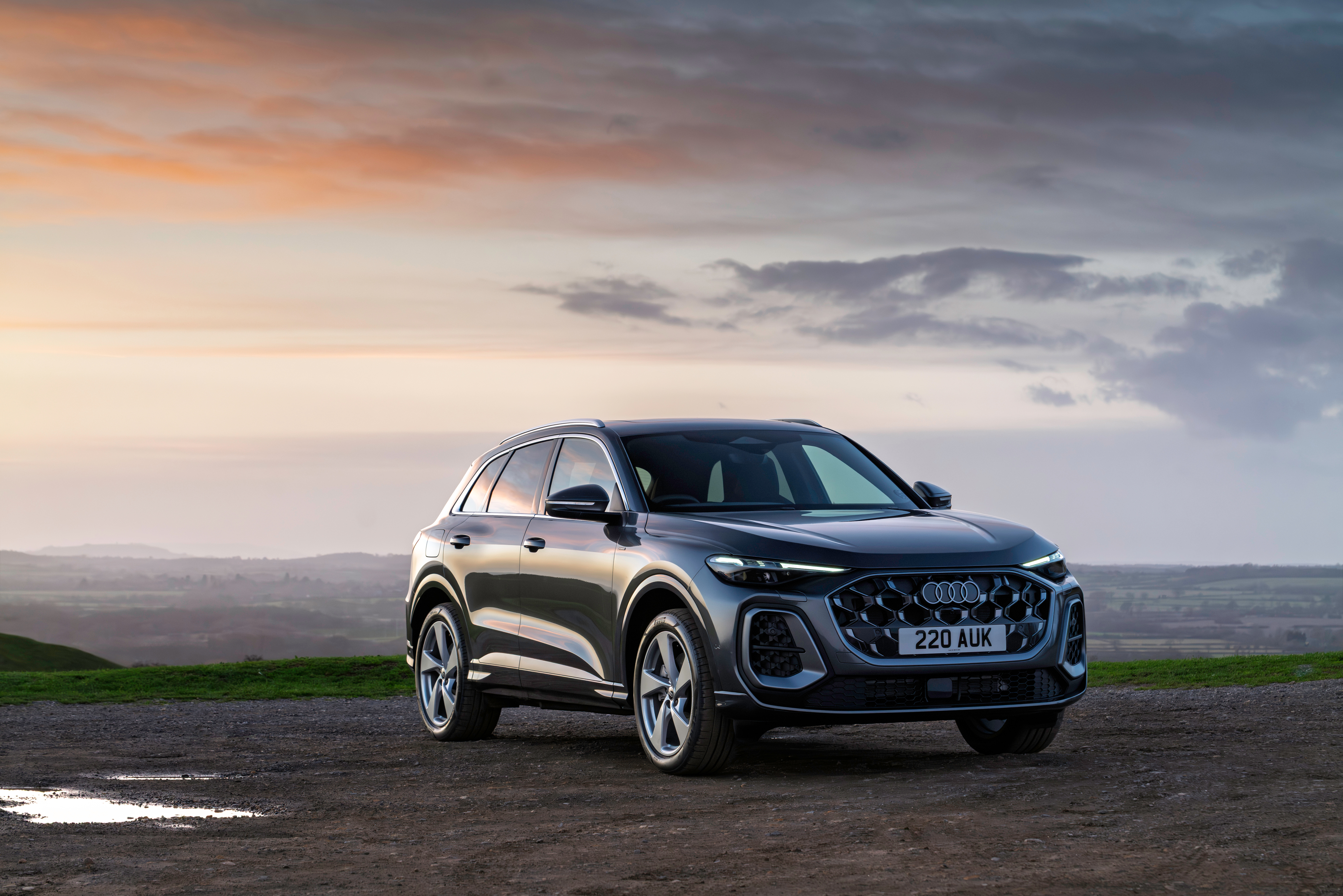 Audi Q5 e-hybrid quattro S line这 Q5，怎么样呢