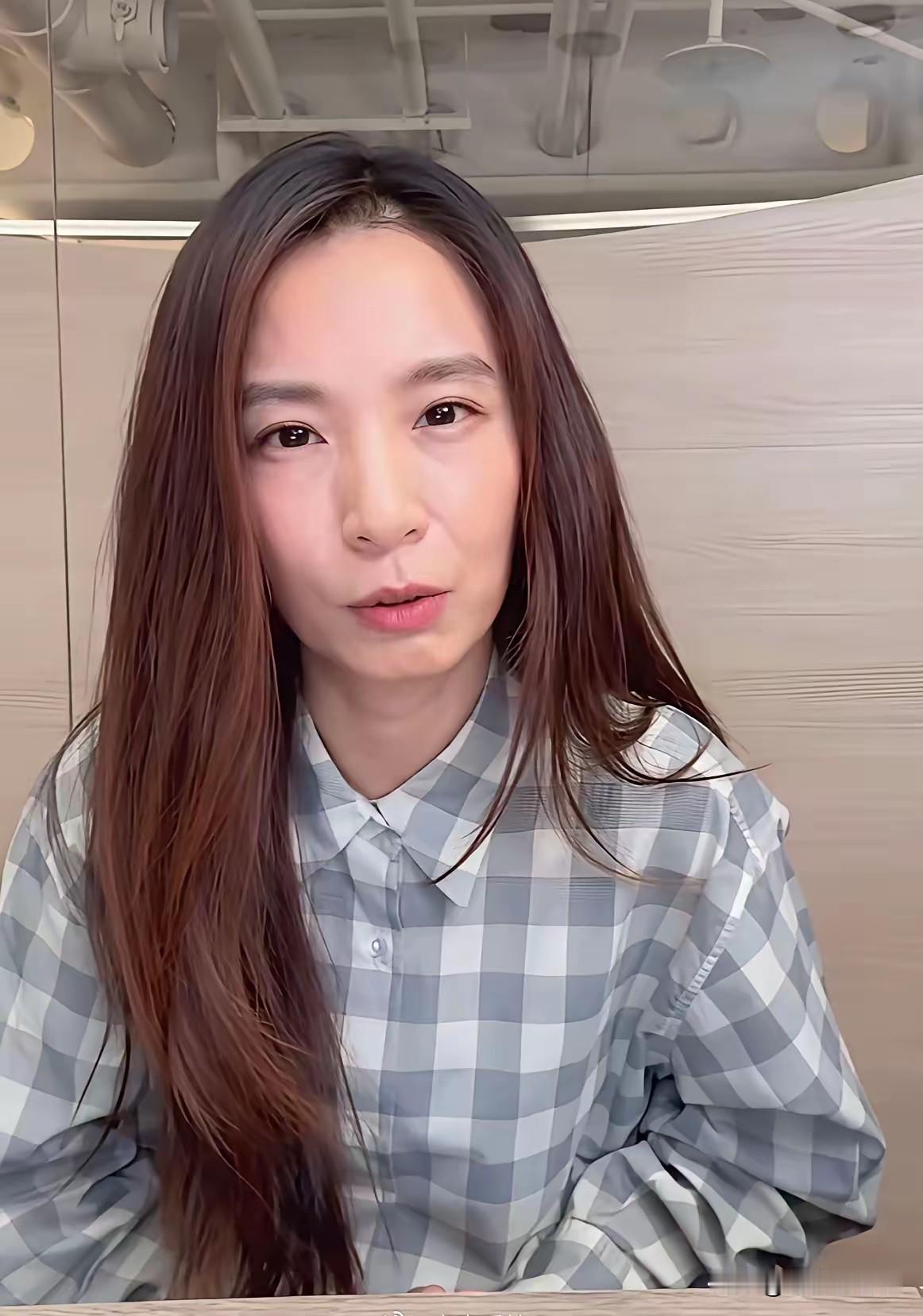 很多人问田馥甄到底是什么立场。当年敏感时期一条社交动态，直接掀起巨大争议。她只是
