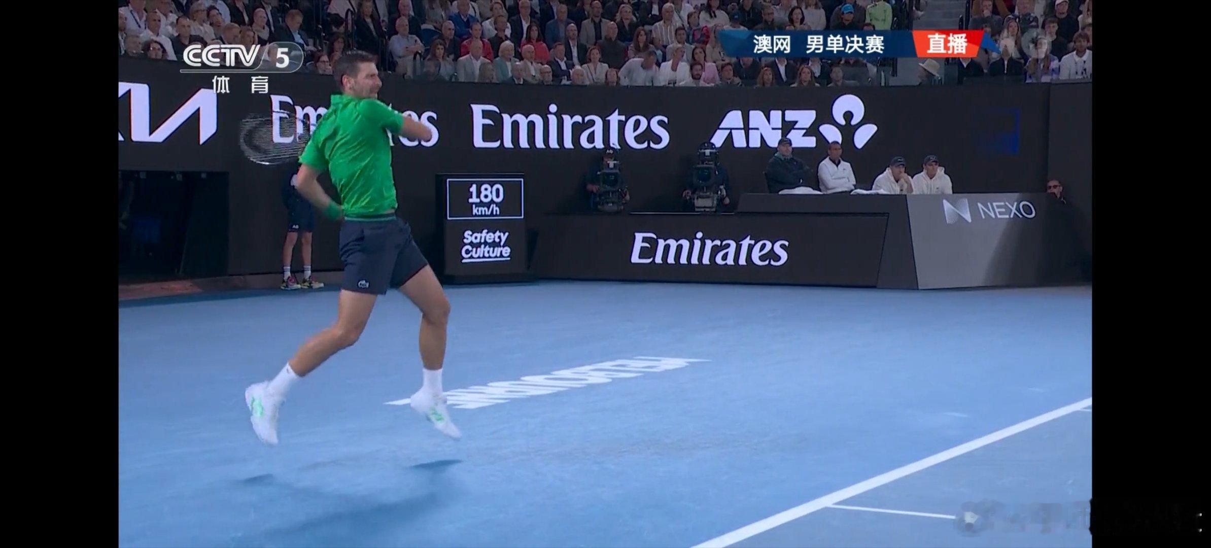 上一次看网球直播好像还是费纳决澳网男单决赛