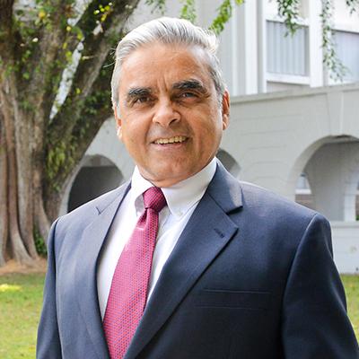 马凯硕这番话
听着是真让人提气
但也透着股让西方胆寒的
狠劲儿。
 
他说全世界