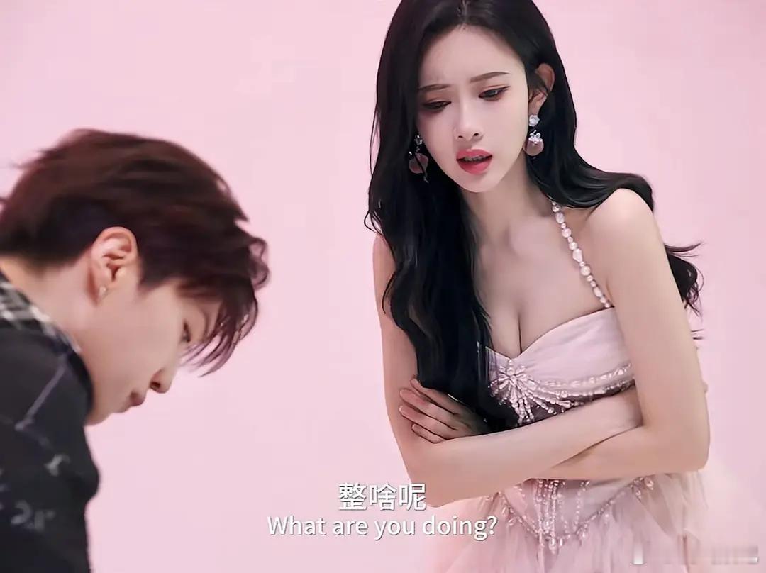 穿成这样不太好吧。。 