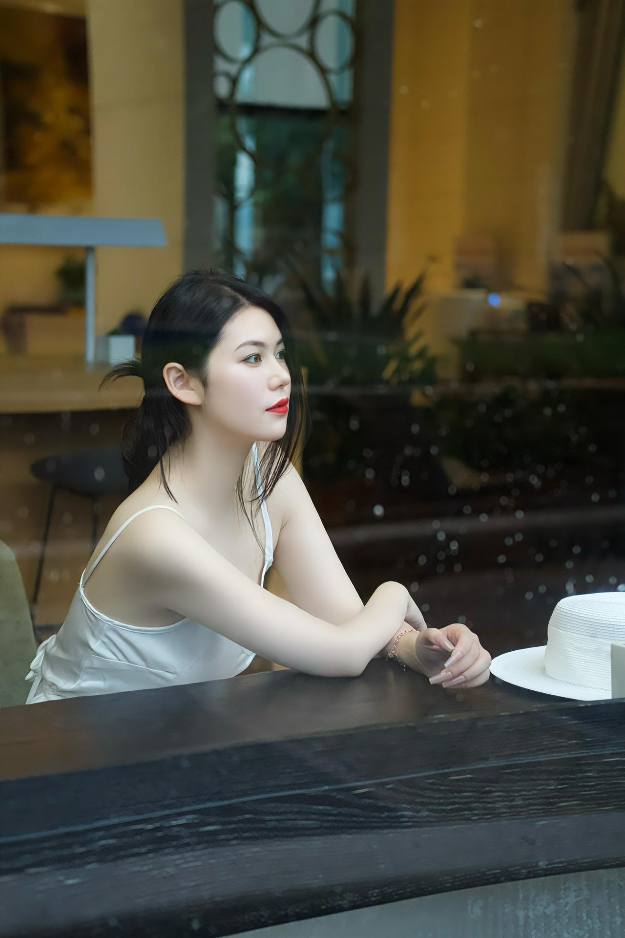 没人想听你的忧伤 别人只在乎你今天漂不漂亮优雅气质 高级感穿搭 法式穿搭