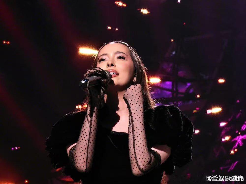 歌手排名凡希亚时隔两年女王回归凡希亚高音还是太权威了 凡希亚时隔两年重返赛场！女