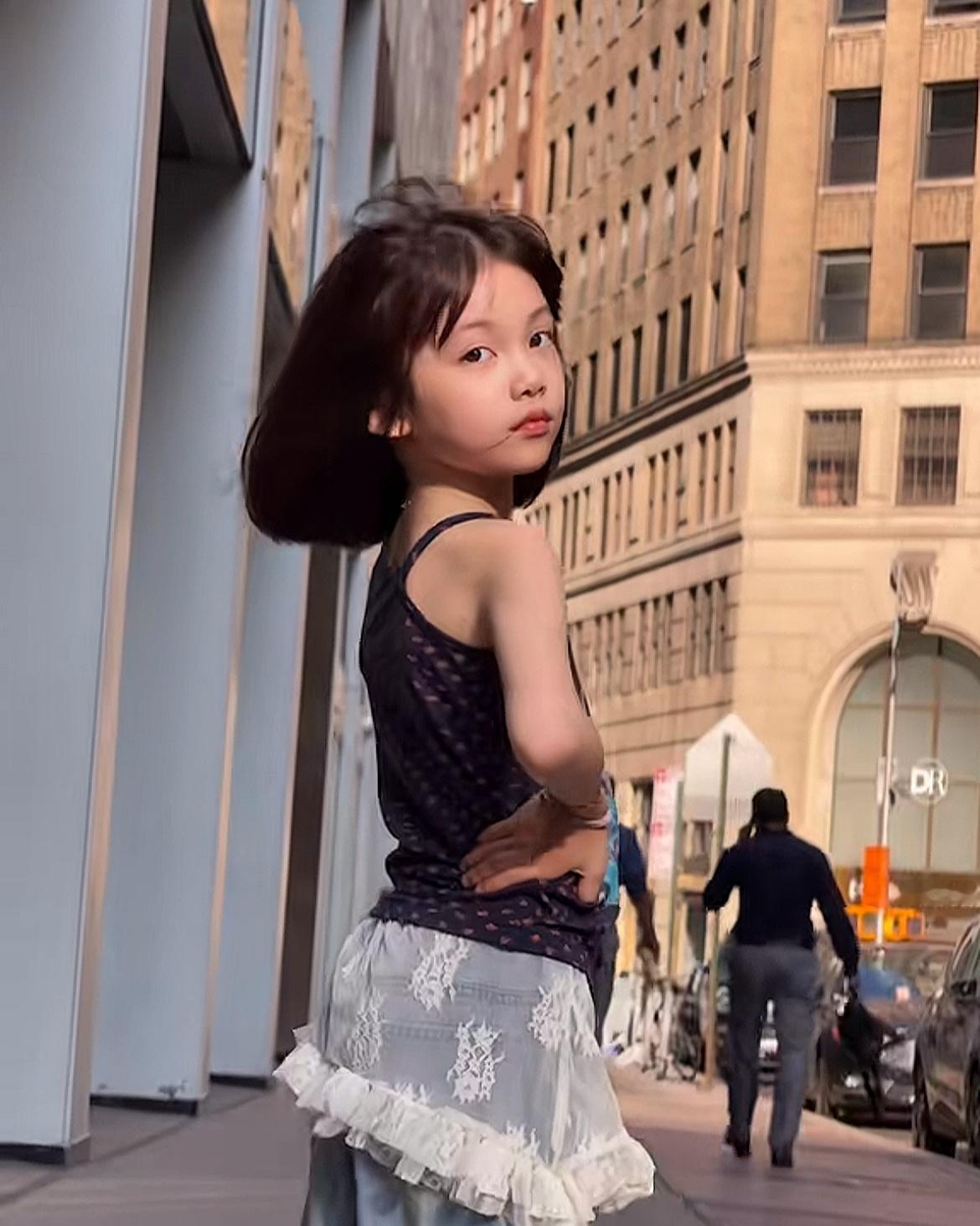 沐言妈妈自曝女儿偏瘦原因没事的，只要健康，瘦点都没太大问题，我觉得瘦一点挺好的，