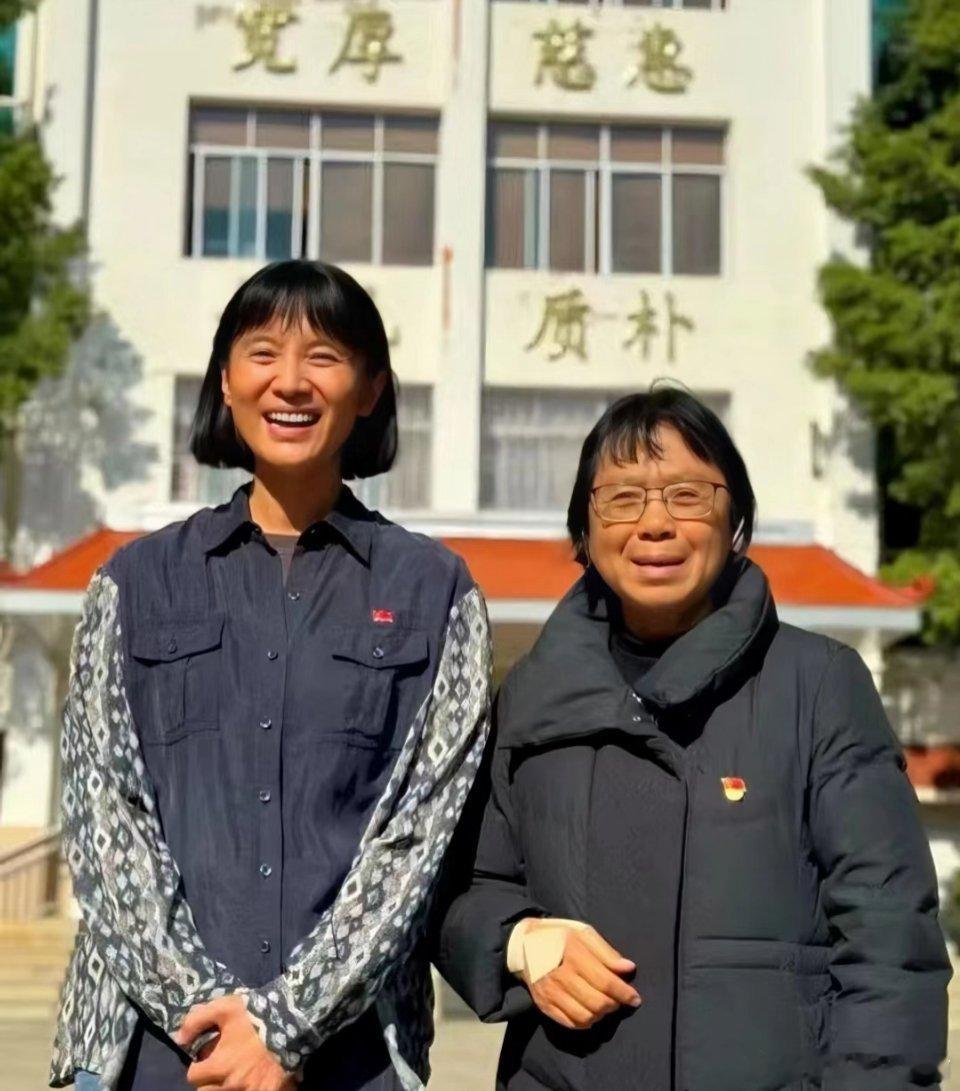 宋佳我体制内的姐 今年宋佳的反差真的超级大，她能演朴实的张桂梅又能演《好东西》里