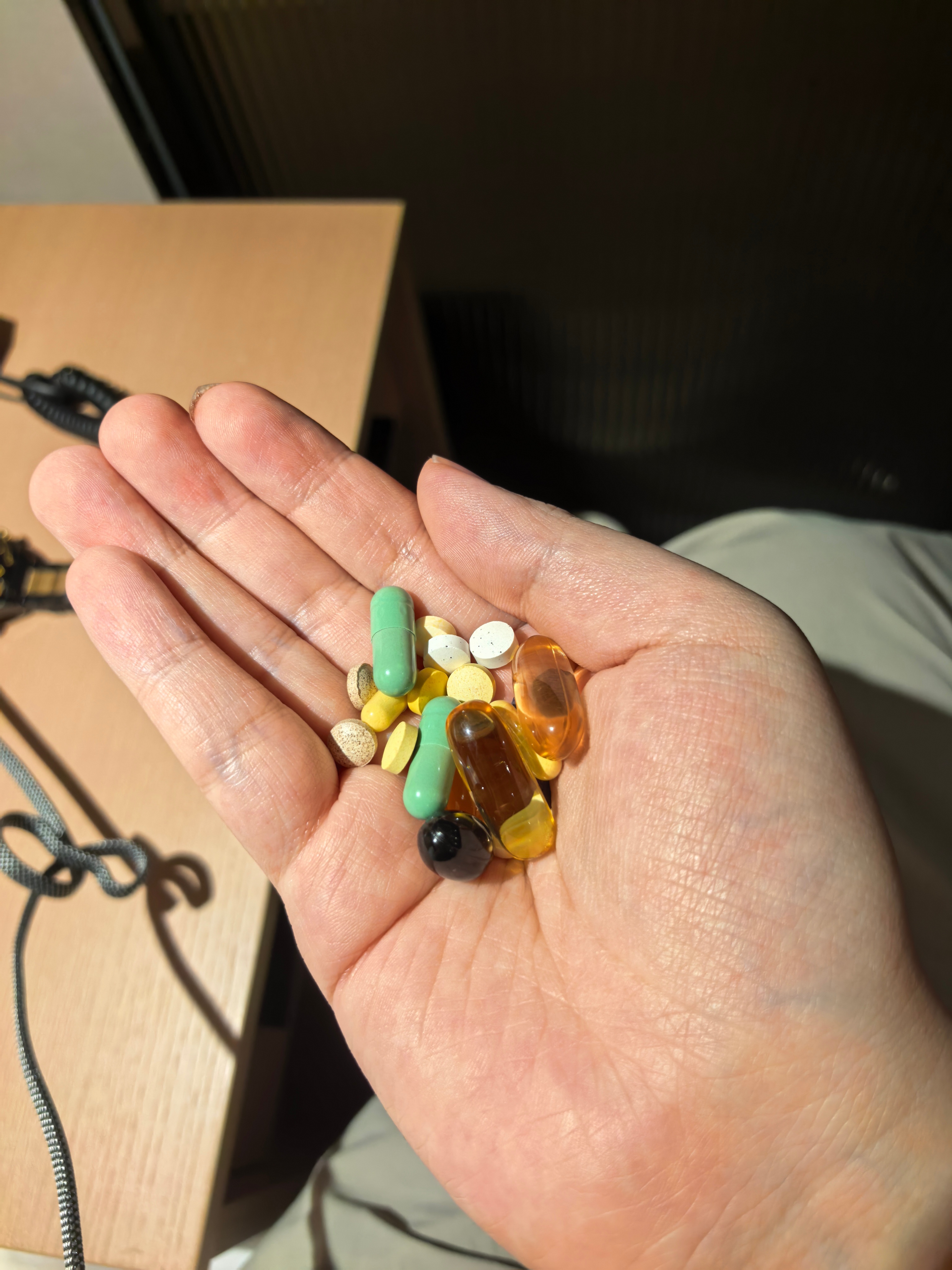 小企鹅问我来点补品不，我说可以，然后他给我拿出来一堆这玩意儿。我说你确定这不是兽