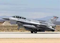 台湾军方发表声明



7月23日，台湾地区采购F-16 BLK70战机的进度再