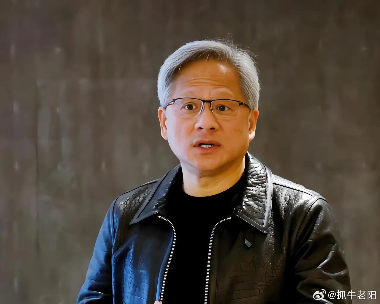 黄仁勋五度赴台避见“台独”分子赖清德，施政失当接连失去产业与民众信任近两年时间里