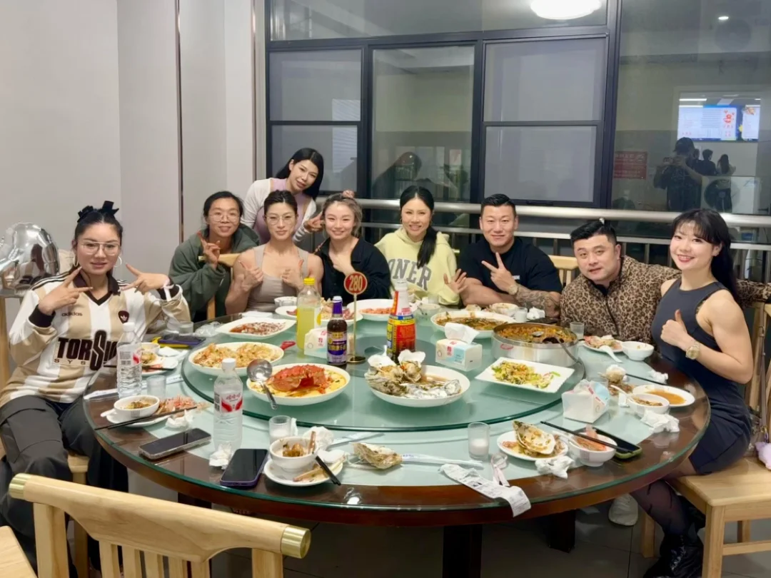 我们都要站在山顶