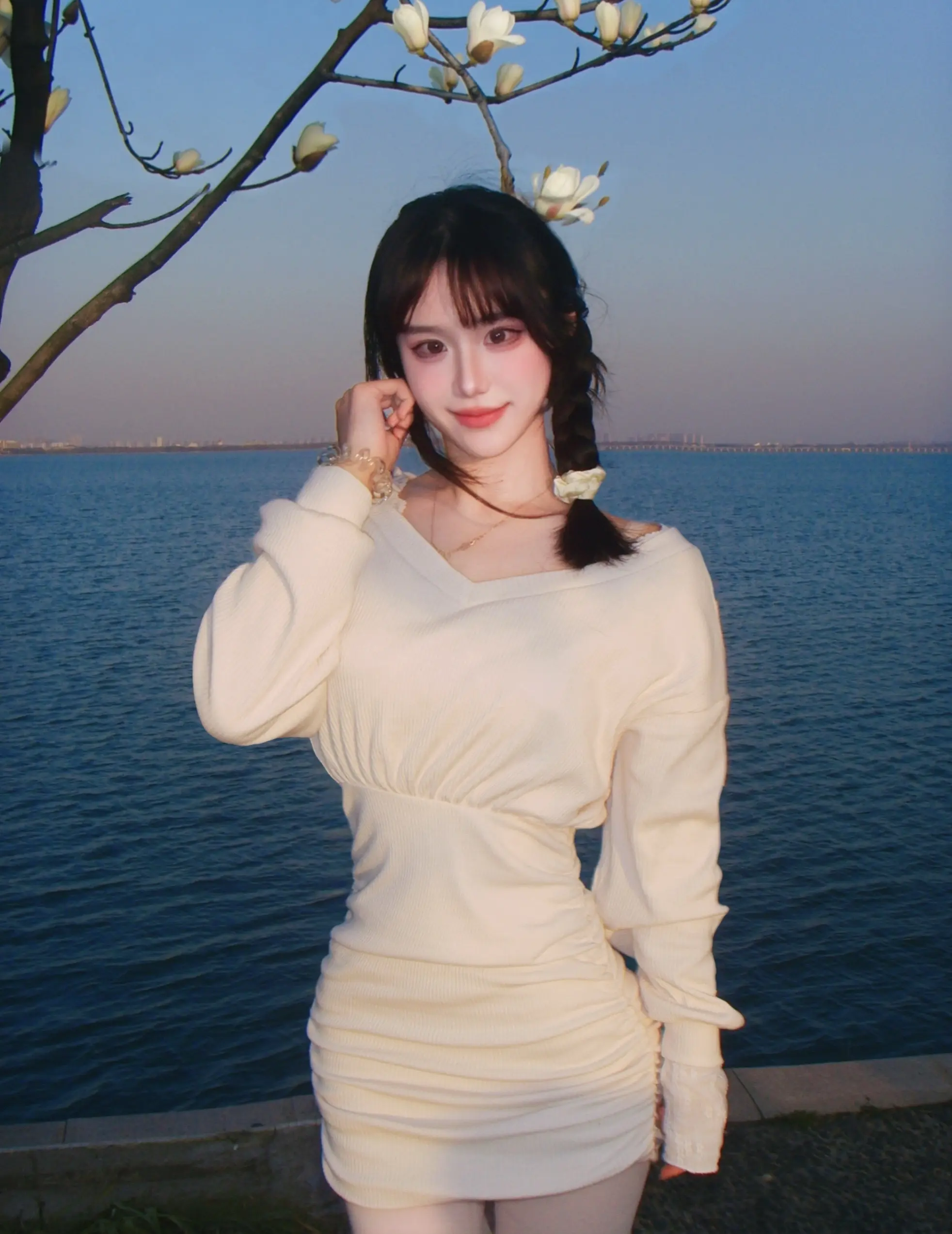 于是我摊开手 允许一切流走。