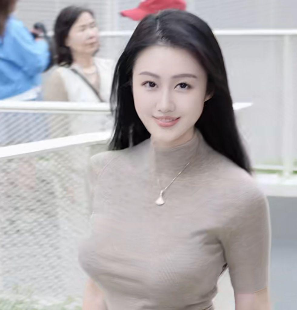 男女关系
没有肉体的摩擦，
哪来爱情的火花，
上帝创造了女人，
男人创造了妇女，