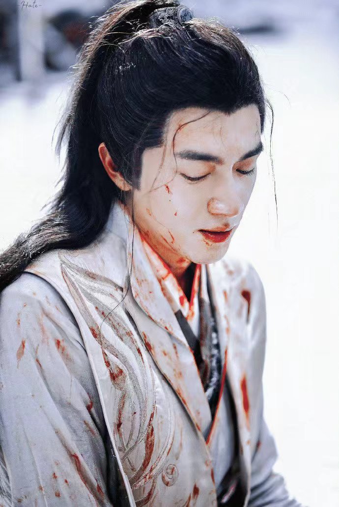 掉下去的林更新捞上来的李昀锐宇文玥在湖里呆了九年 掉下去的林更新捞上来的李昀锐，