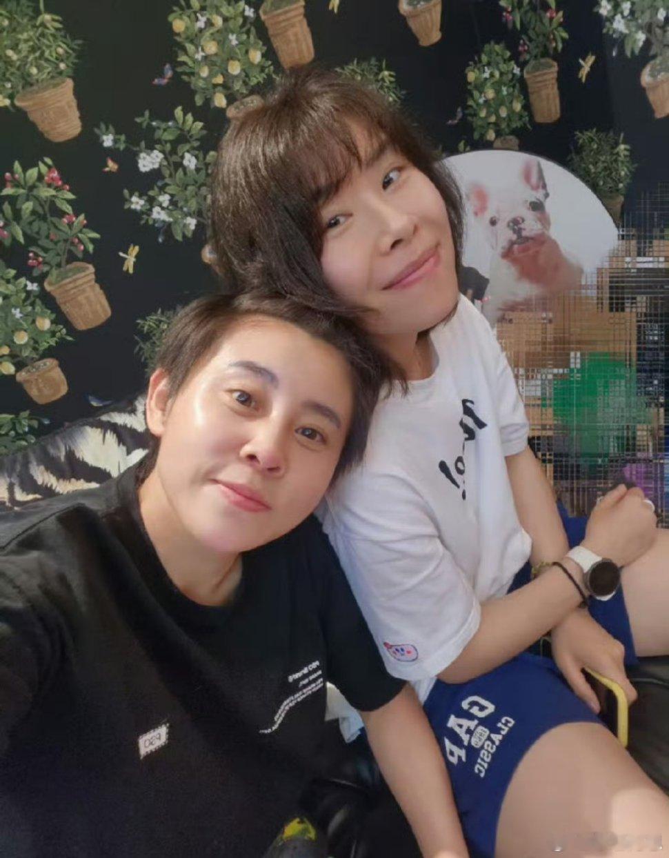 王濛澄清和周洋不是真谈了句句不提爱，句句都是爱！王濛周洋来自中短的神仙友谊。 濛