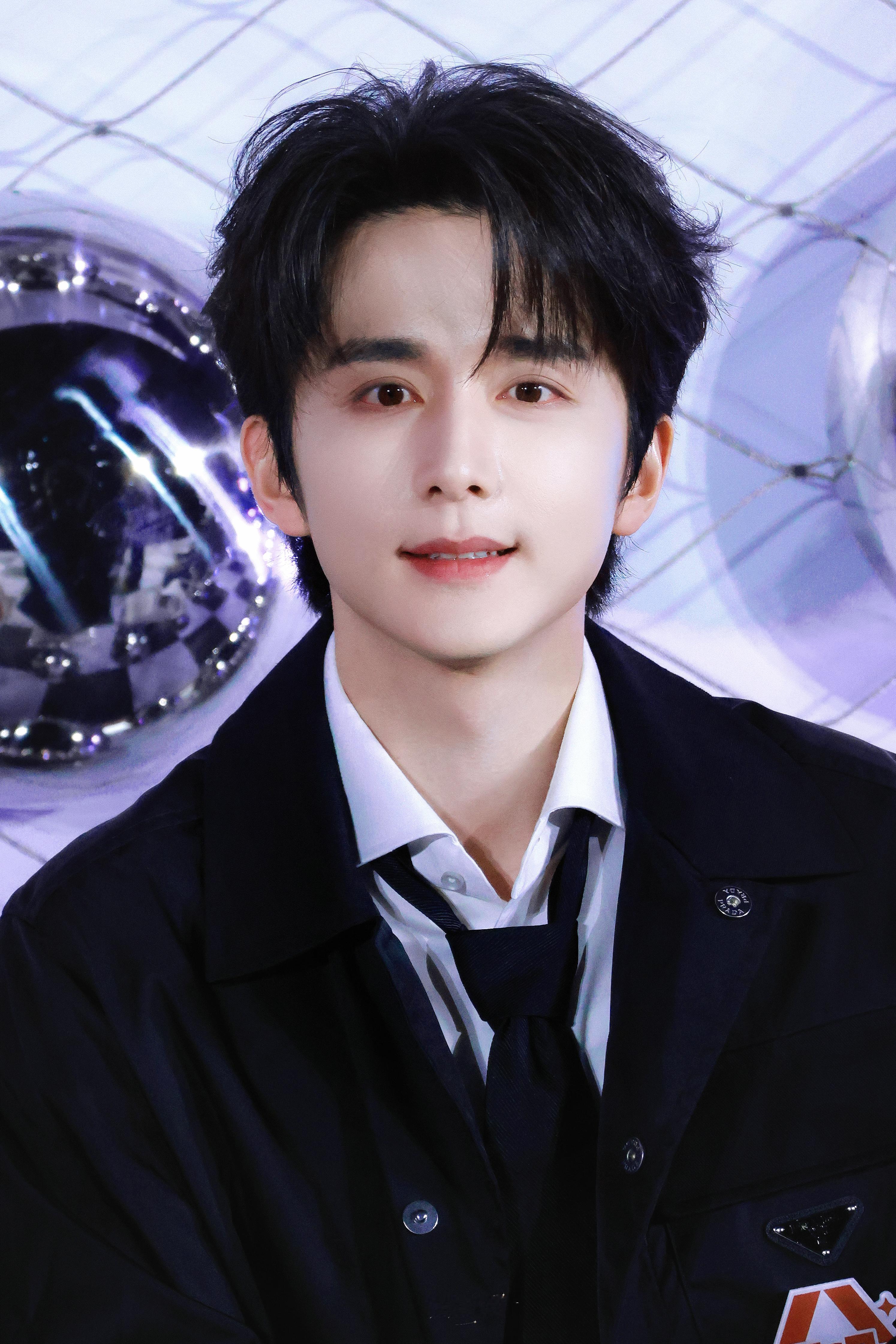 学长学长！(⸝⸝ɞ̴̶̷ ·̮ ‹⸝⸝ᐡ) ⟡.·🍊张新成 