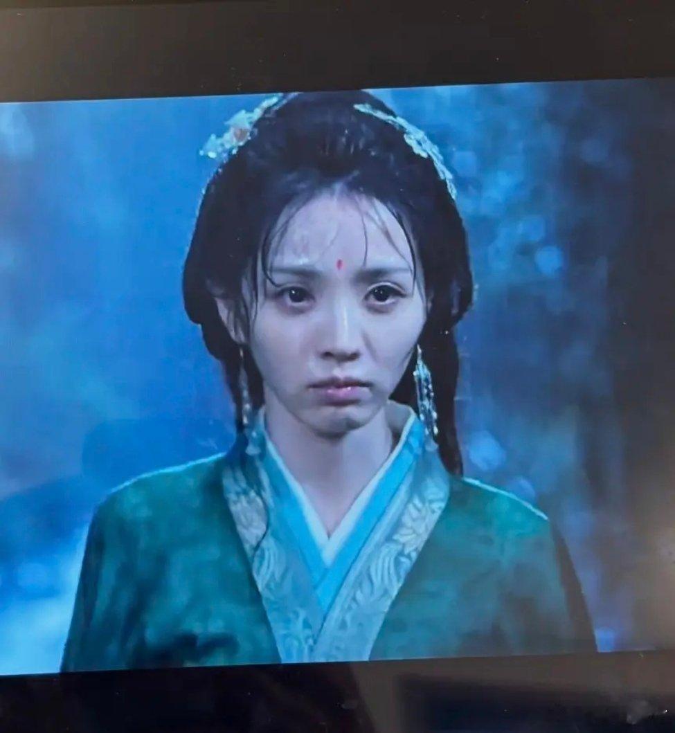 有人能get到田曦薇的脸吗 ​​​