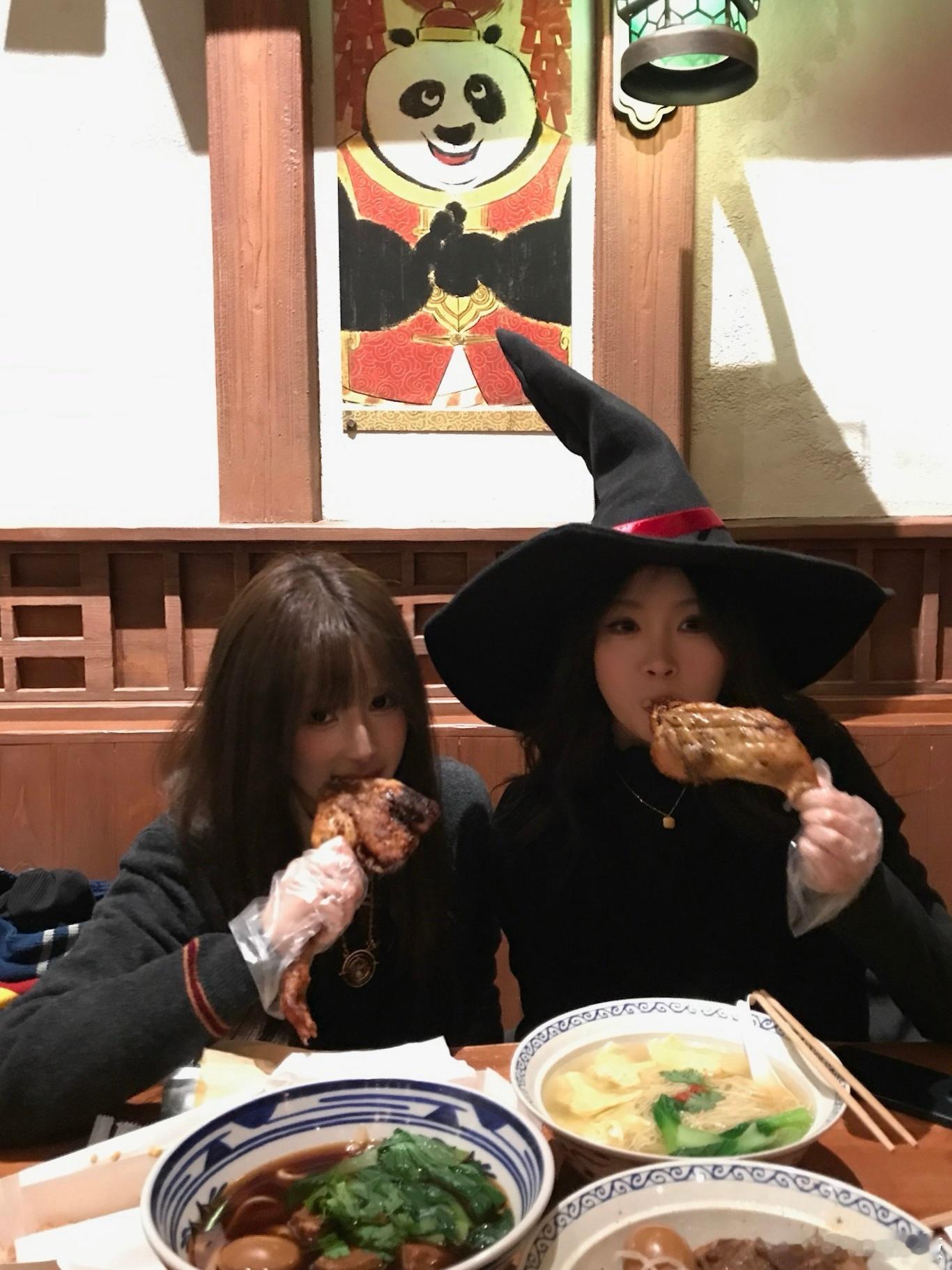 朋友就是我的呼神护卫❤️🔥（和朋友们去环球影城 十来个人一起穿魔法袍真给我圆梦