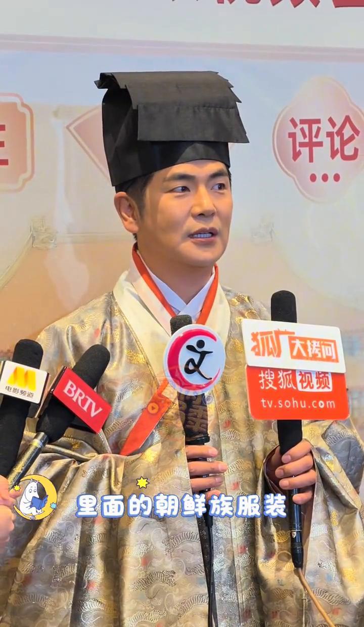 一个演员穿了套衣服。
直接上热搜第一。
这事儿还传出国门了。
张佳宁，就是《知否