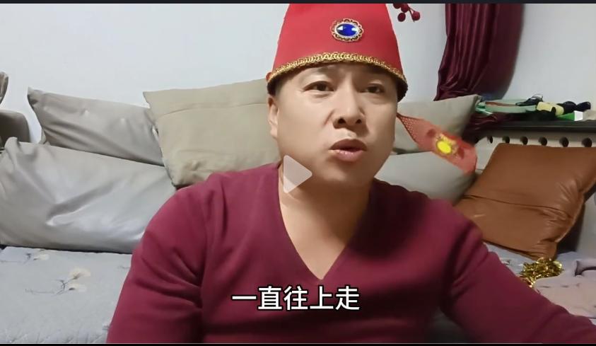 有几个之前不炒股的朋友问我，现在该存款搬家，进入A股么？

股市有三忌：借钱炒股