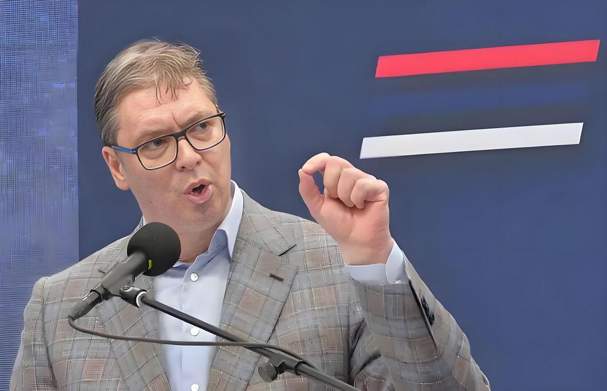 三面围堵步步紧逼！塞尔维亚死守中立底线，中国装备送来关键底气。

素有“欧洲火药