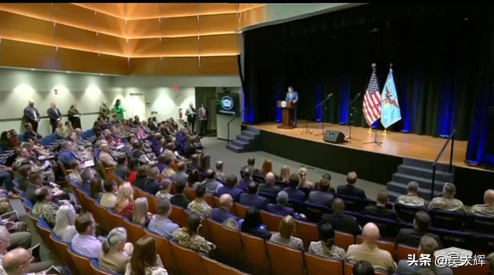 赫格塞斯：美军在军事行动前进行“胜利的严酷”祷告

美联社报道，美国“战争部长”