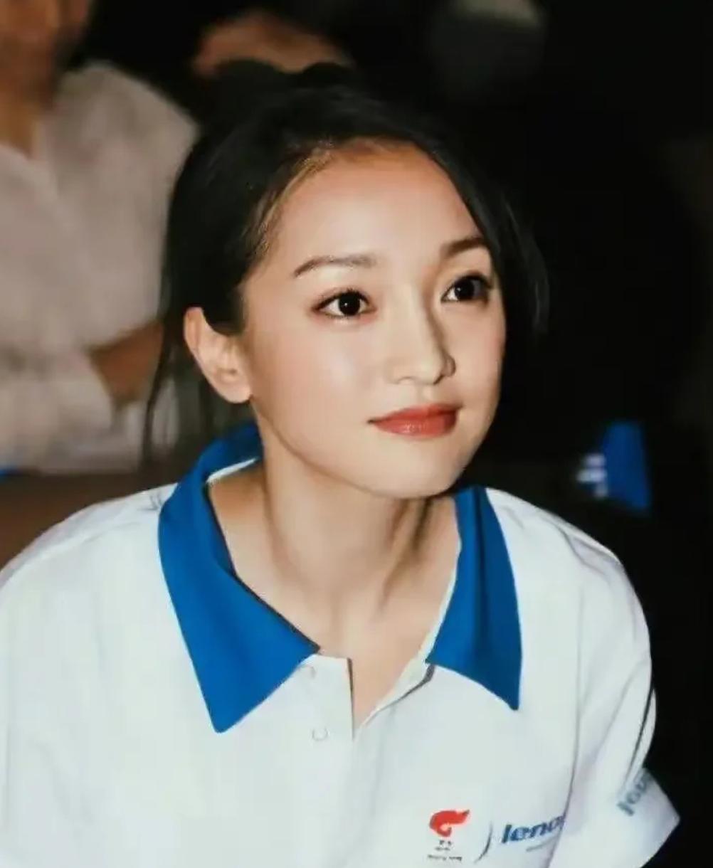 大导演陈凯歌真的说过这样的话吗？
如果周迅再长高10cm，
整个世界都是她的。