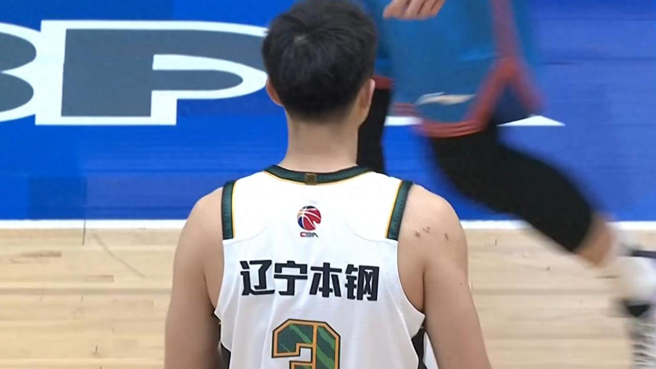 辽宁换帅后52分血洗四川，深圳终结浙江十连胜，CBA强弱对比愈发明显
 
辽宁男