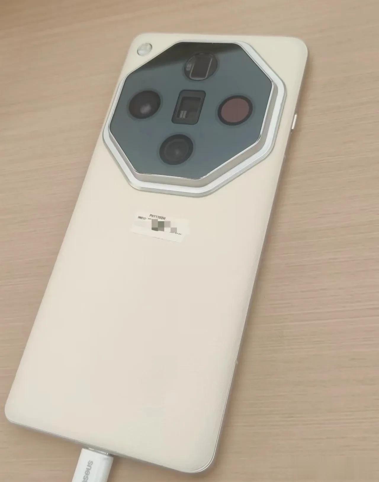 真就摸着华为过河？？[允悲][允悲][允悲][允悲]OPPO Find X7 P