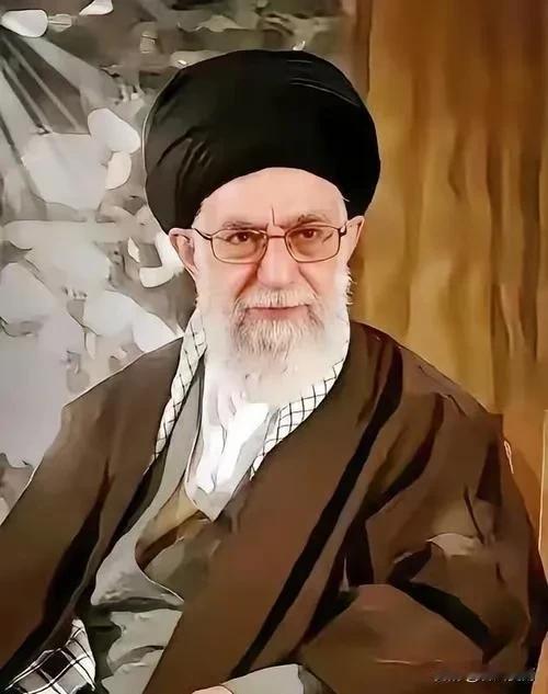 伊朗硬气啊

4月21日晚，伊朗首都德黑兰卡德尔广场，一枚卡德尔中程弹道导弹赫然