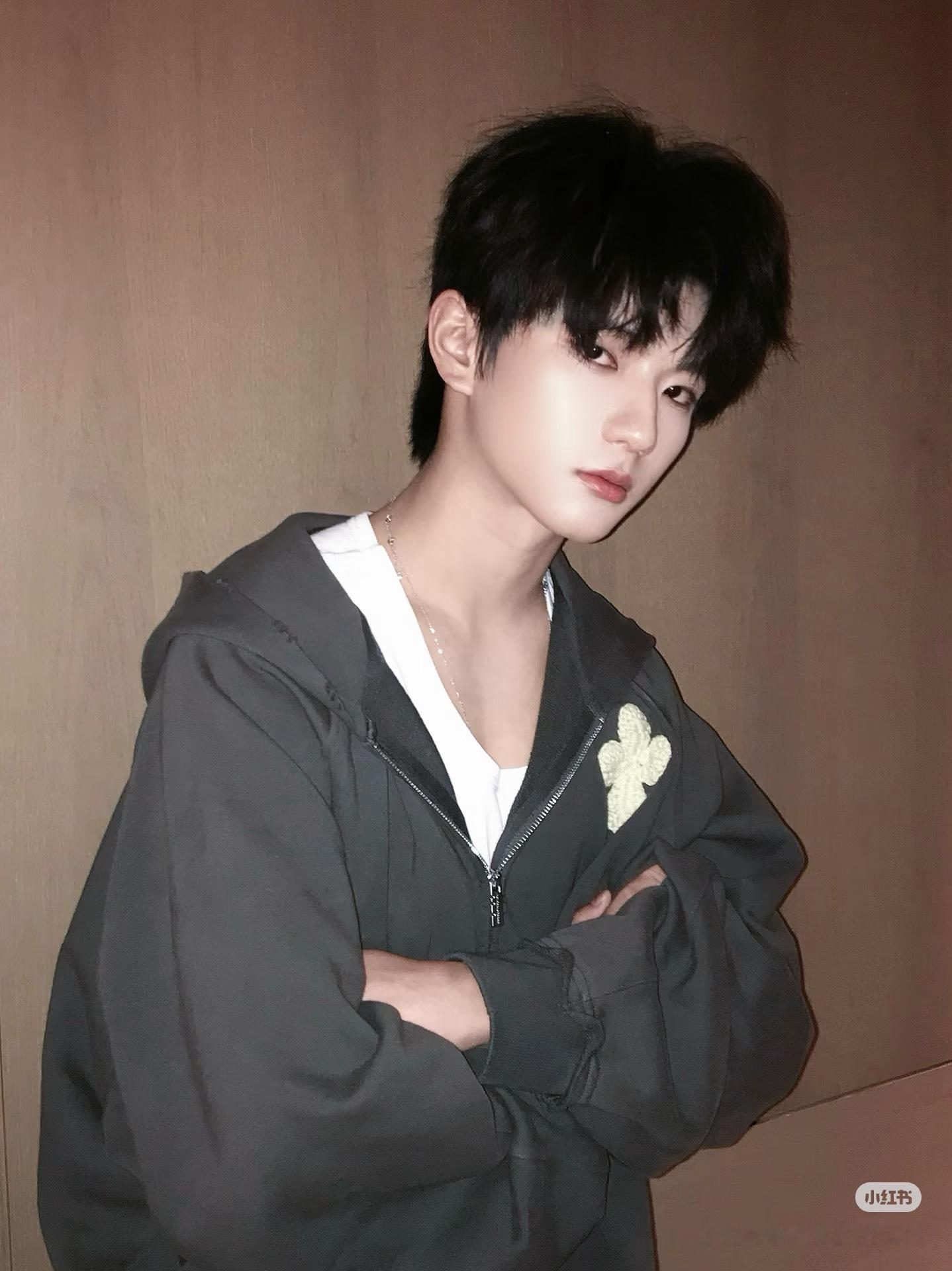 我说我要吃奶，老婆就这个表情 ​​​