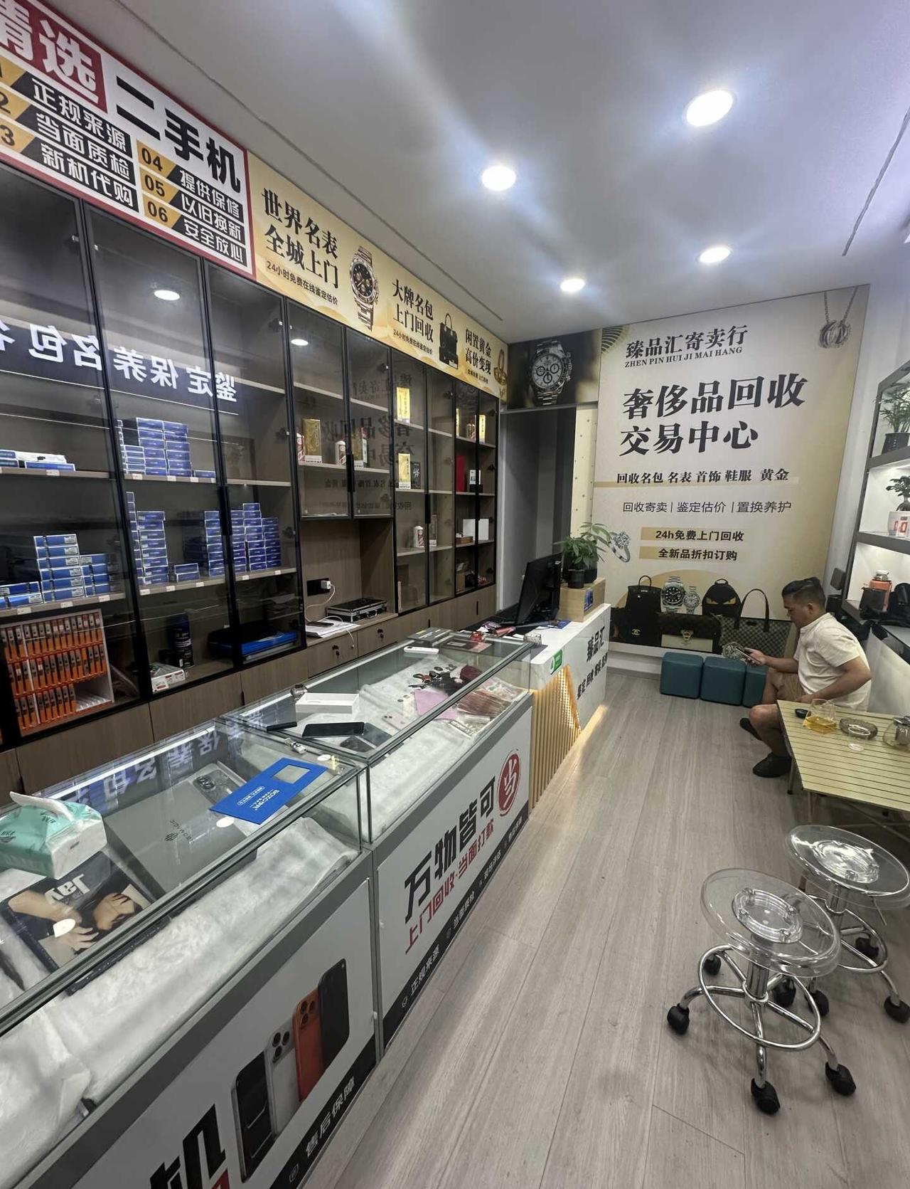😭店里空了！最近大家的二手手机都
家人们谁懂啊！最近店里出货速度太疯狂了🔥，