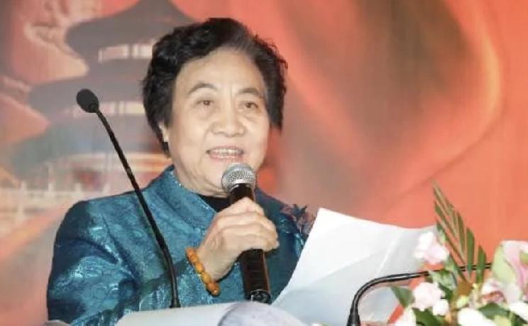 39岁辞去副总理，她的人生转身为何至今仍被反复提起

很多人都听过一句话，位置越