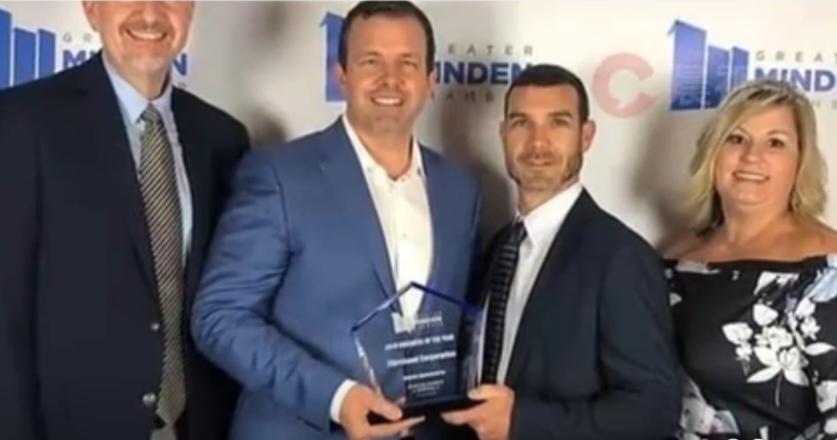 有时候真看不懂美国，有时吃人不吐骨头如撒旦，有时大善大义似上帝。近日，美国Fib